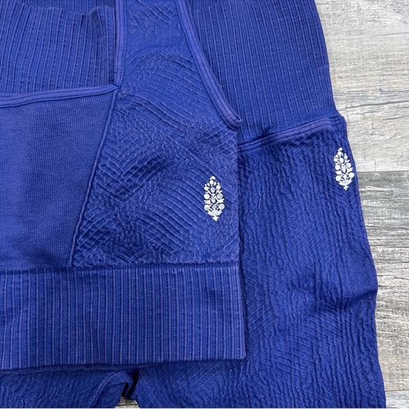 NEW Free People Movement Good Karma Top & Leggings Textured Set - Picture 5 of 5